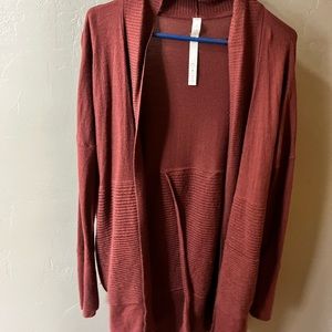 Lululemon mauve lotus wrap